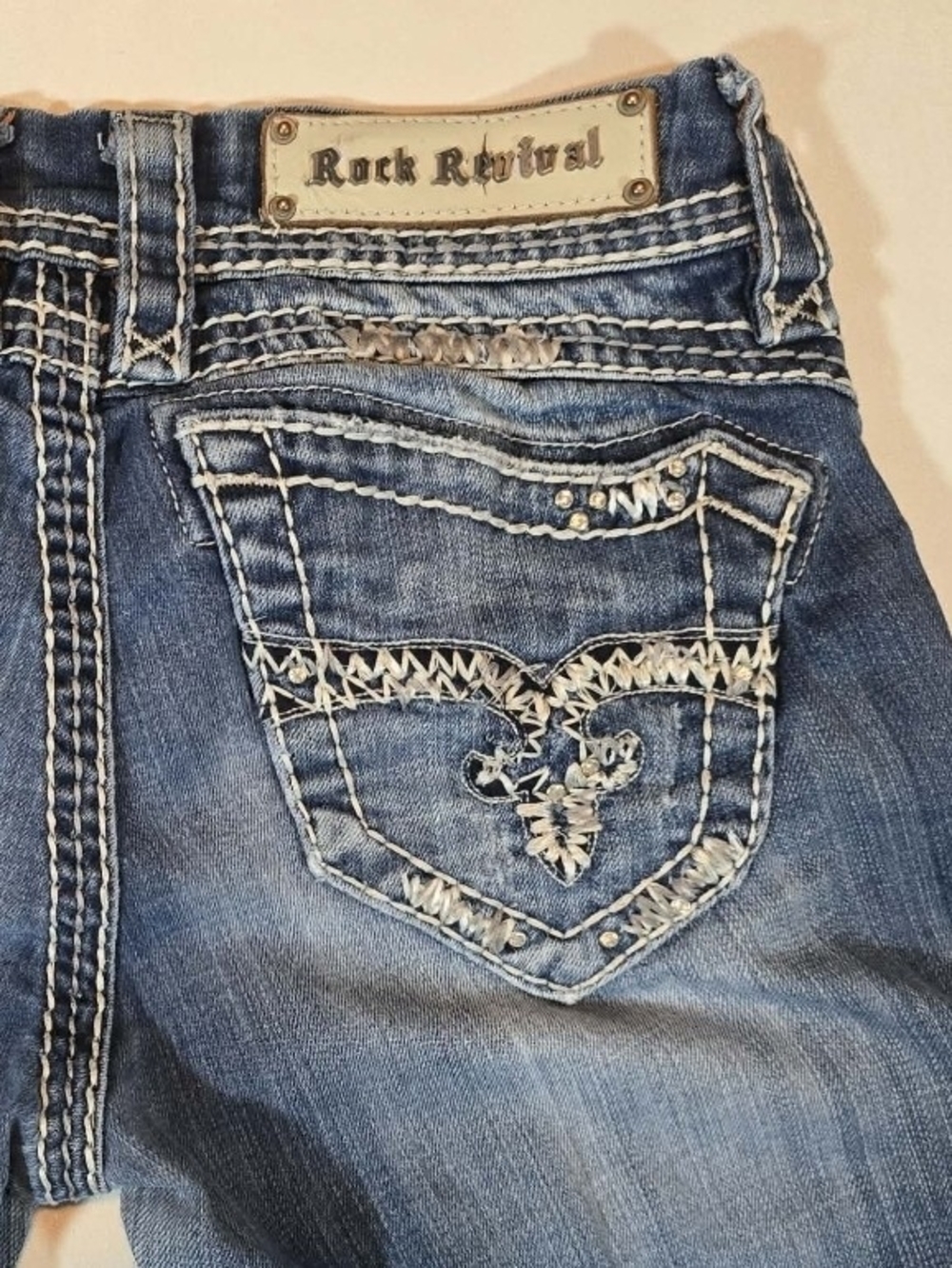 Rock Revival Women's Medium Blue Embroidered Amy Easy Bootcut Jeans Sz 25
